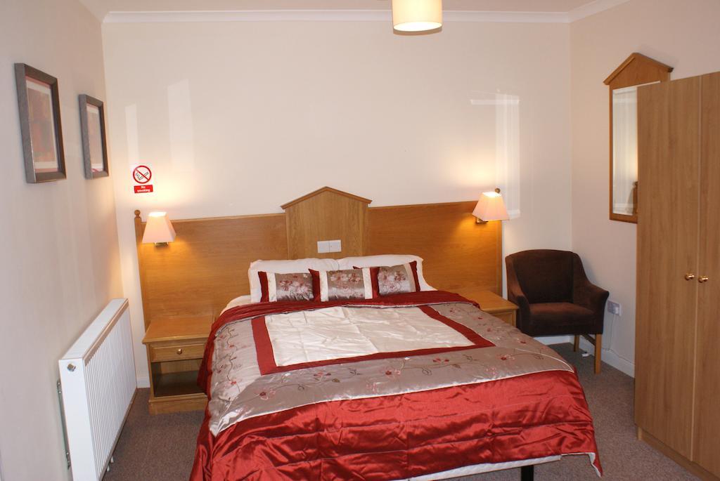 Bed and Breakfast The Hawkenbury Staplehurst Zimmer foto