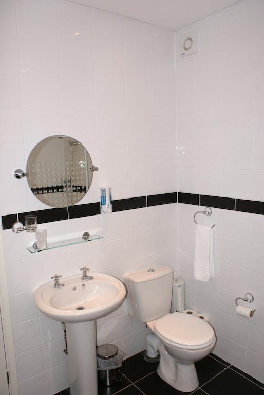 Bed and Breakfast The Hawkenbury Staplehurst Zimmer foto